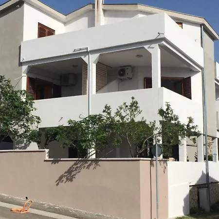 Rubis Apartmán *